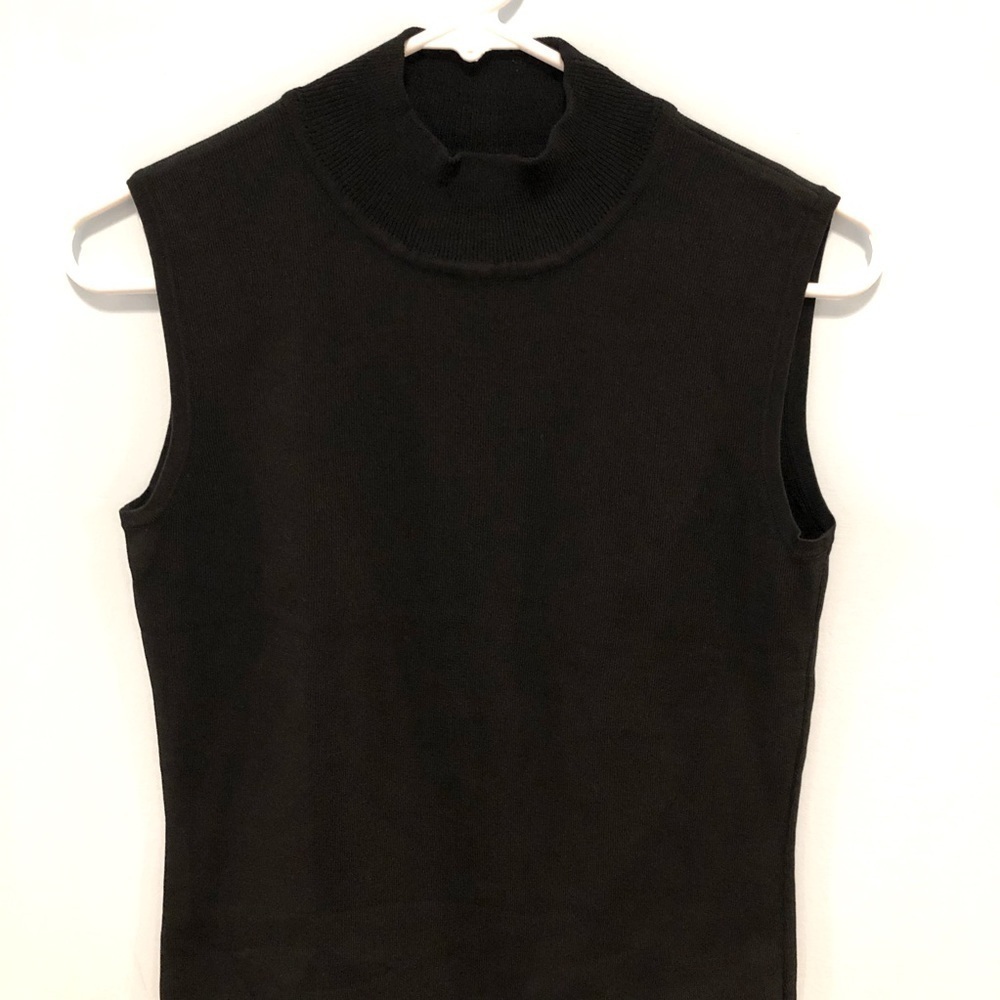 Goodclothes size small black sleeveless shirt